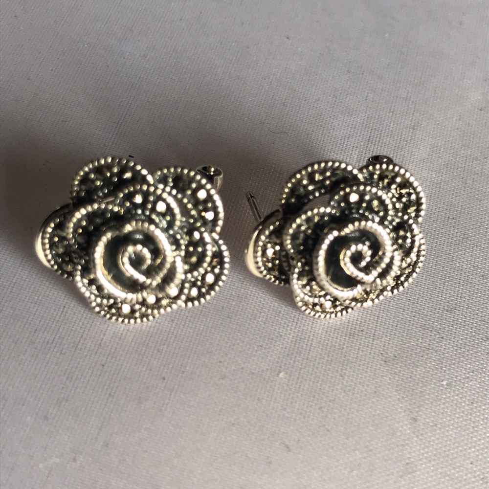 New! Sterling Silver Marcasite Rose Stud Earrings - Picture 2 of 13